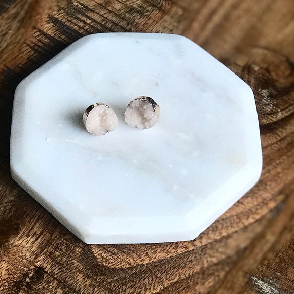 Tayzani Jewelry - 18K Gold Nude Beige Druzy Stone Stud Earrings NEW